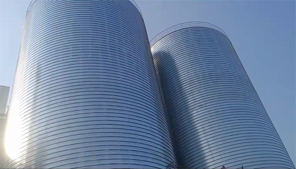 镶黄2座混凝土高架卷板仓